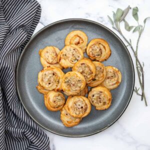 puff pastry pinwheels featured image