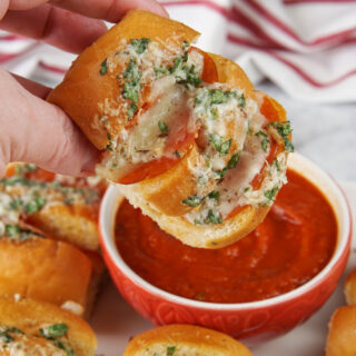 Pepperoni pizza bites