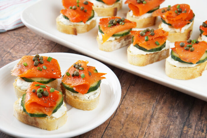 Smoked salmon crostini