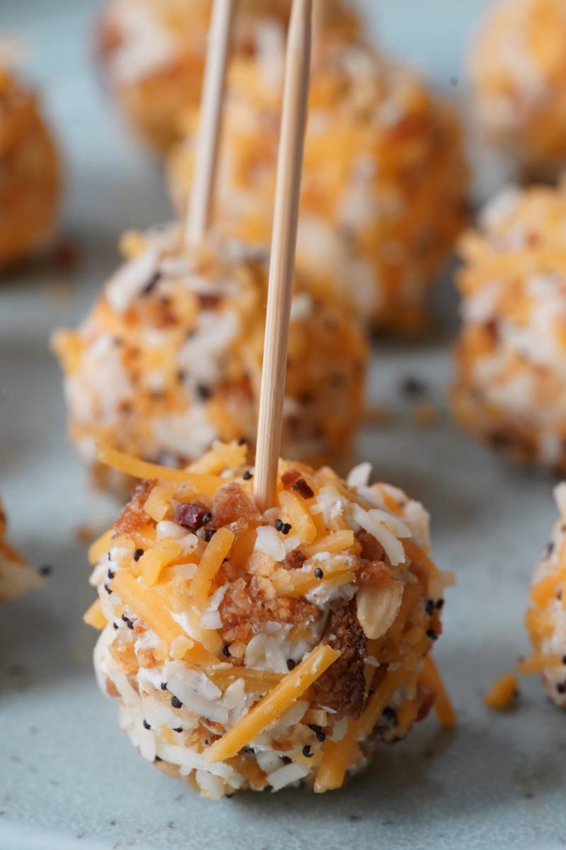 mini bacon cheeseballs