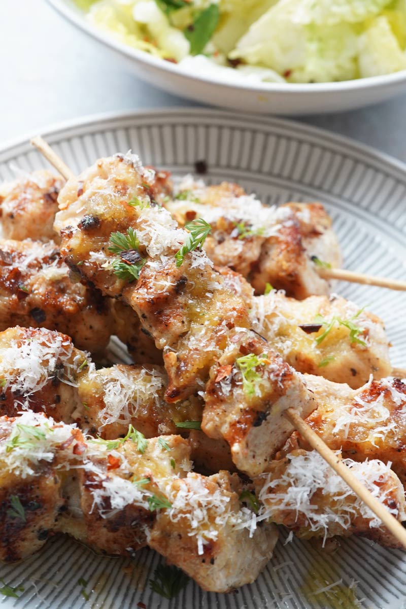 garlic parmesan chicken skewers