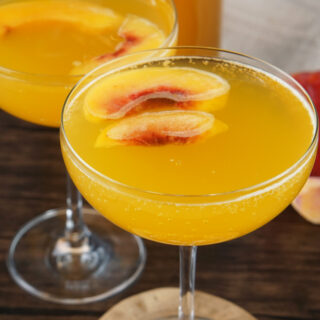 Peach bellini mocktail