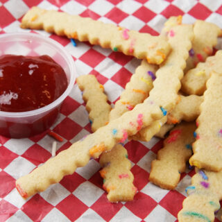 Crinkle cut cookie fries