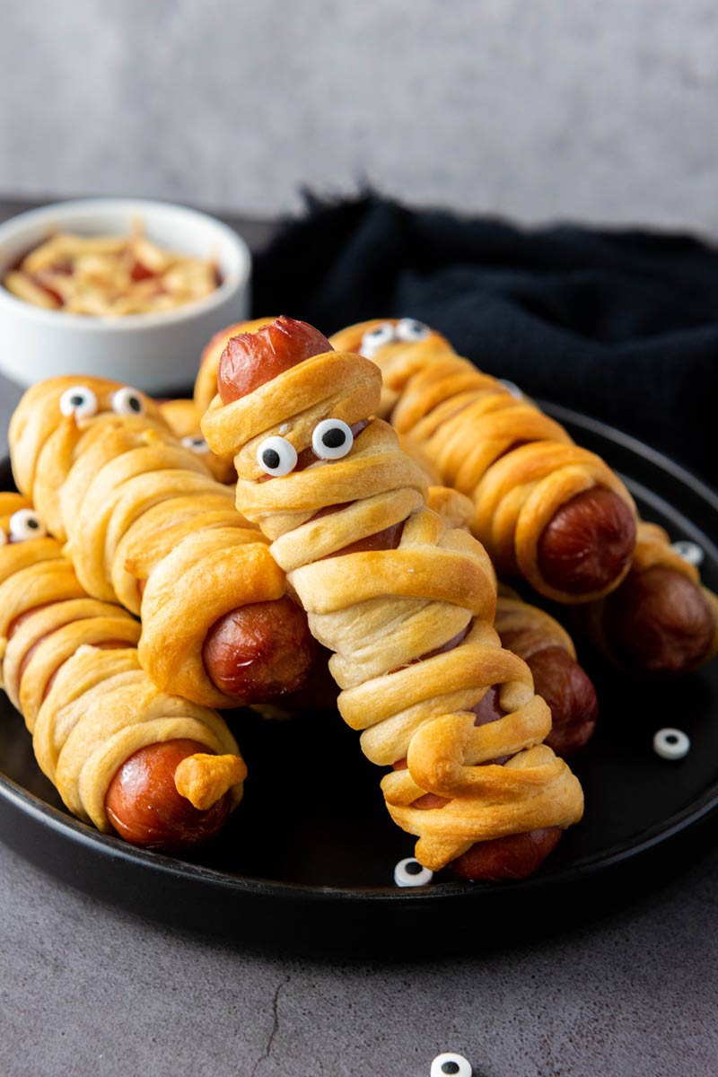 Halloween mummy dogs