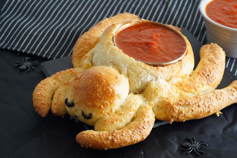 spider bread bowl