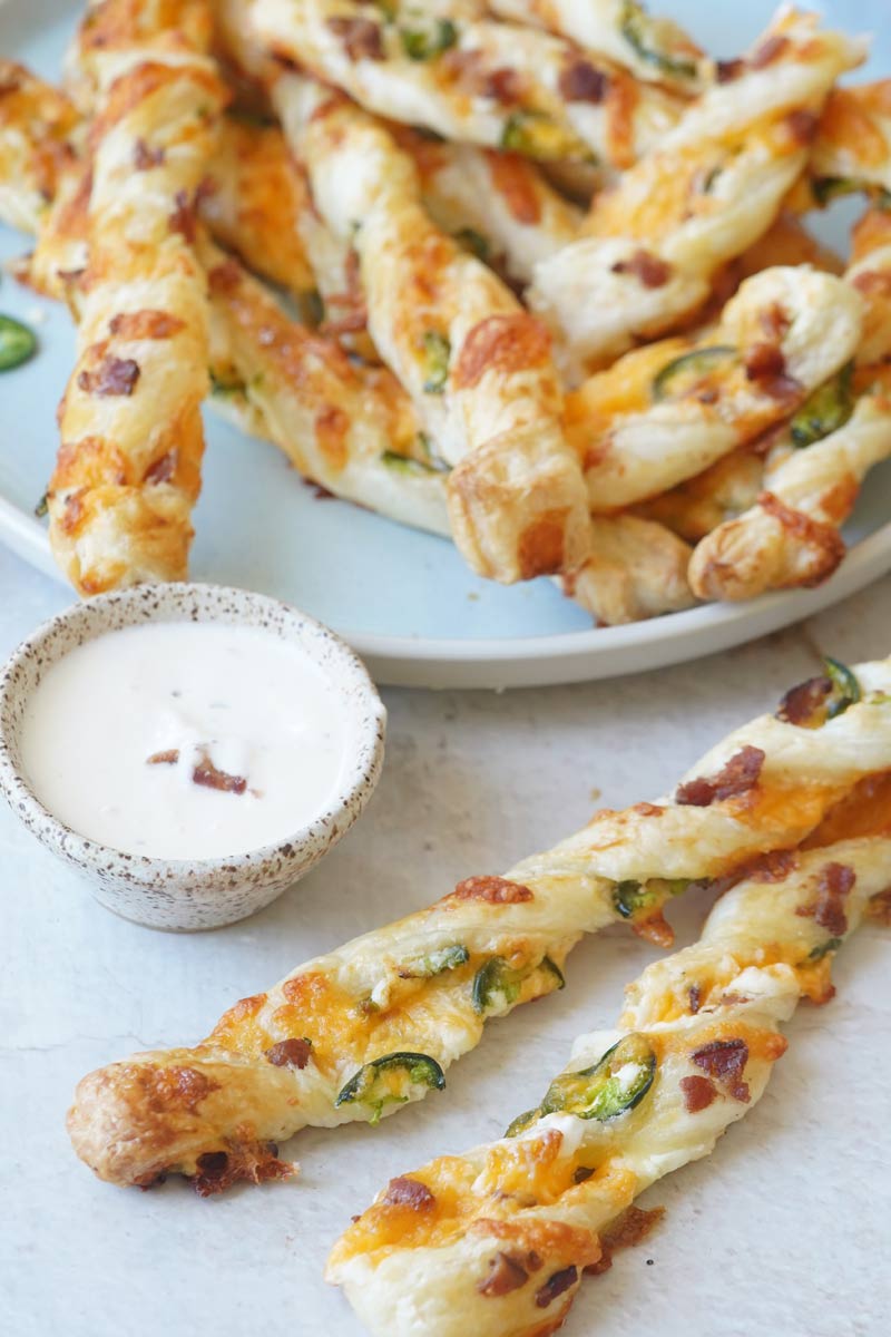 jalapeno popper puff pastry twists