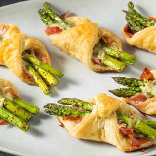 asparagus puff pastry bundles